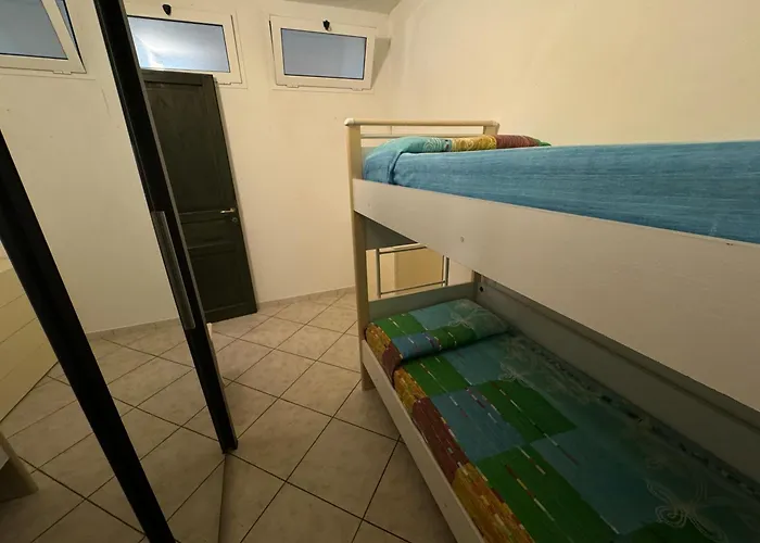 Pm 20 Via Alessandro Nanni アパート *